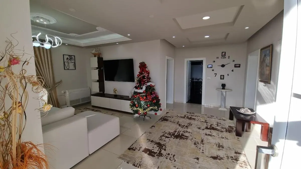 Greis Home Maliq